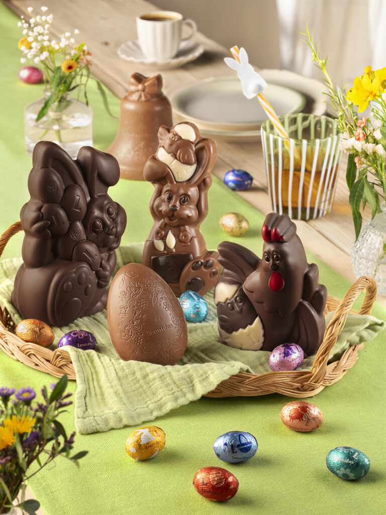 oua de ciocolata paste